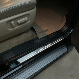 LED door sills made of polished stainless steel Toyota Land Cruiser 200 (2007-2021)  inscription Land Cruiser4 PCS.