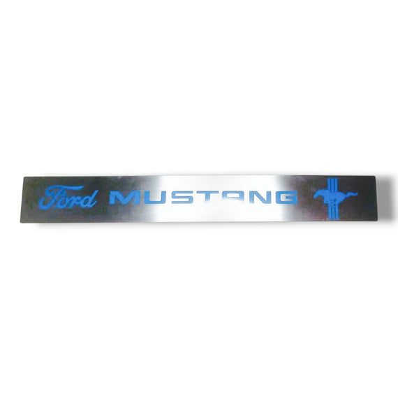 Engine bay insert for Ford Mustang S550